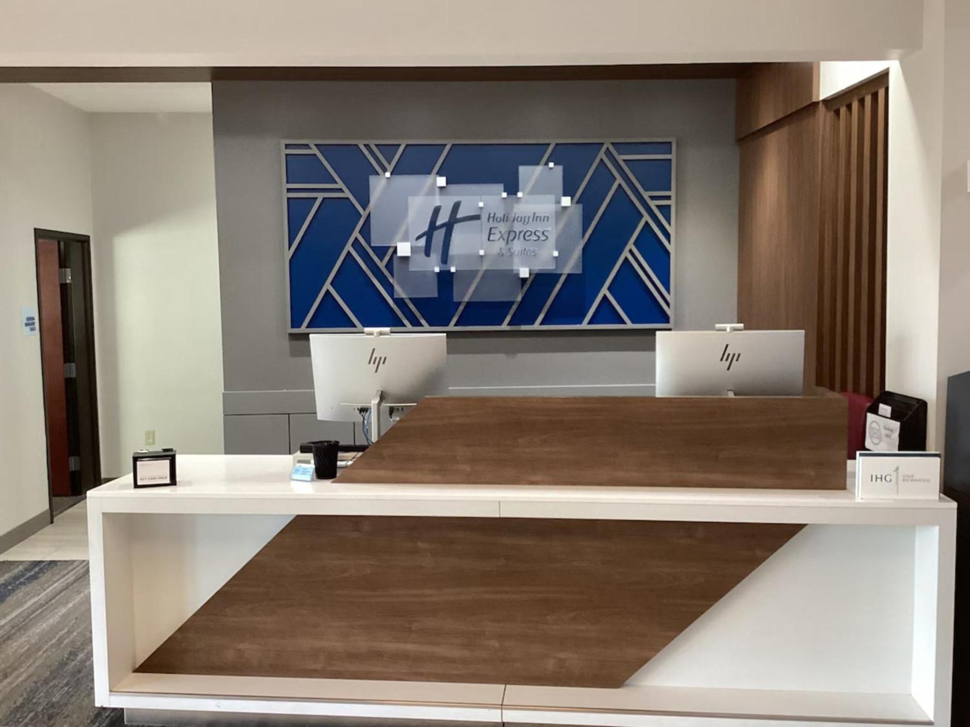 Holiday Inn Express And Suites Snyder By Ihg Экстерьер фото